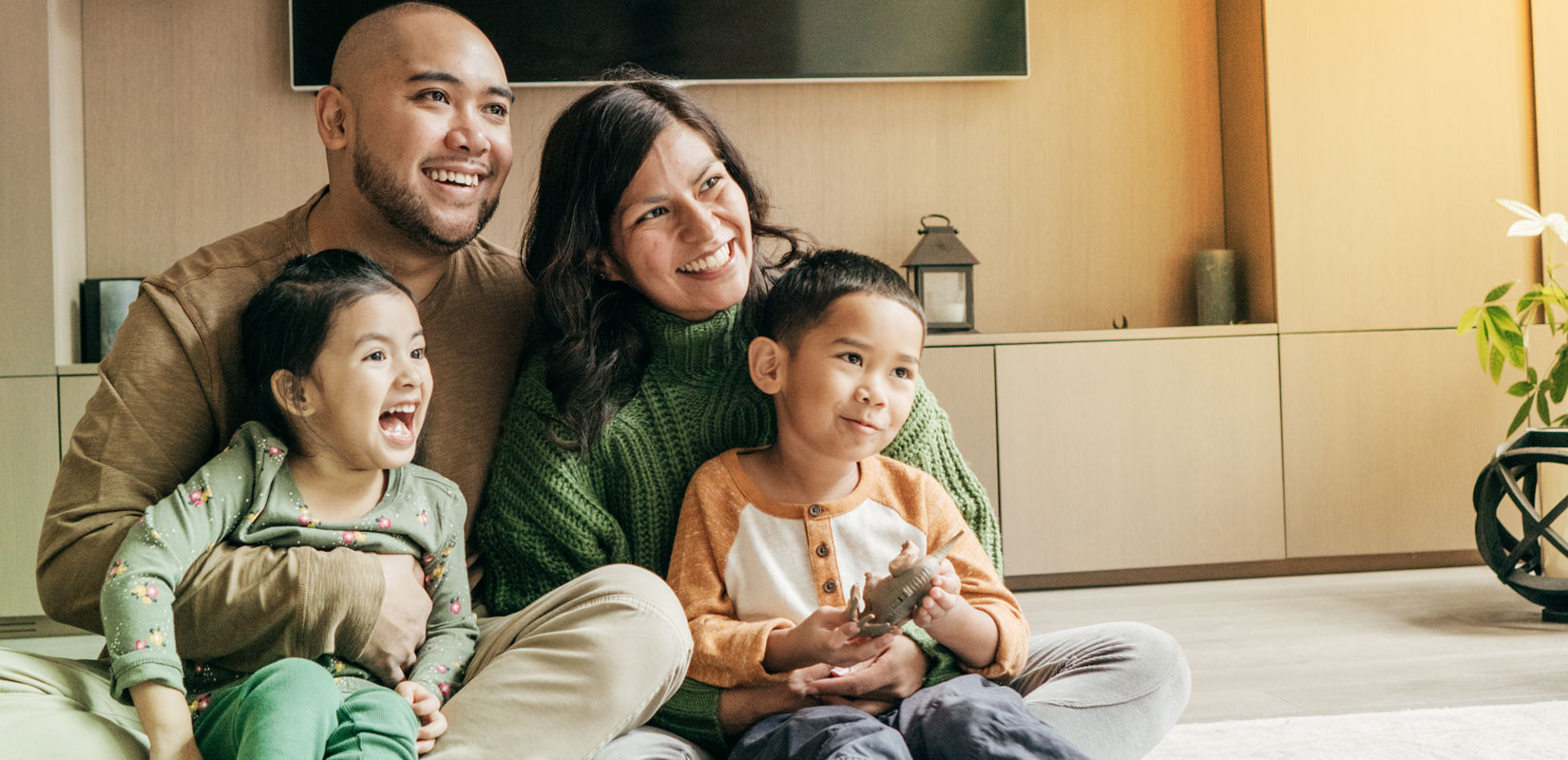 Family with mom, dad and two kids